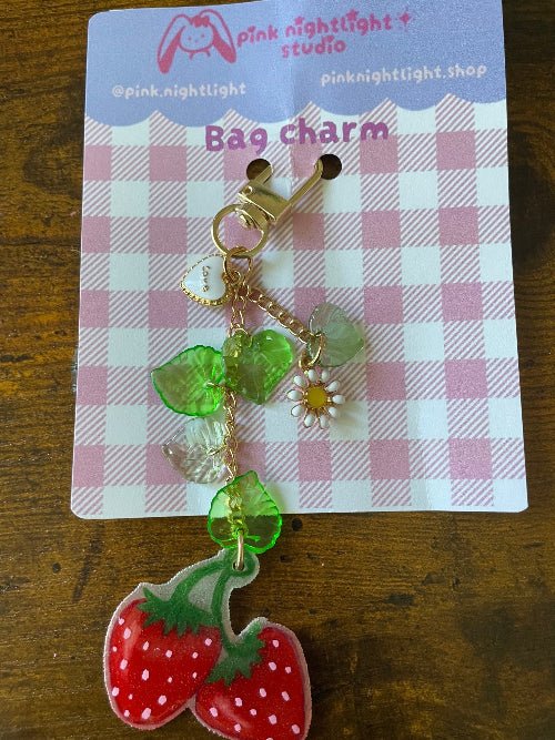 Handmade Strawberry Acrylic Bag Charm – Cute Gold Vine Key Keychain (5.5"–6") - Pink Nightlight Studio