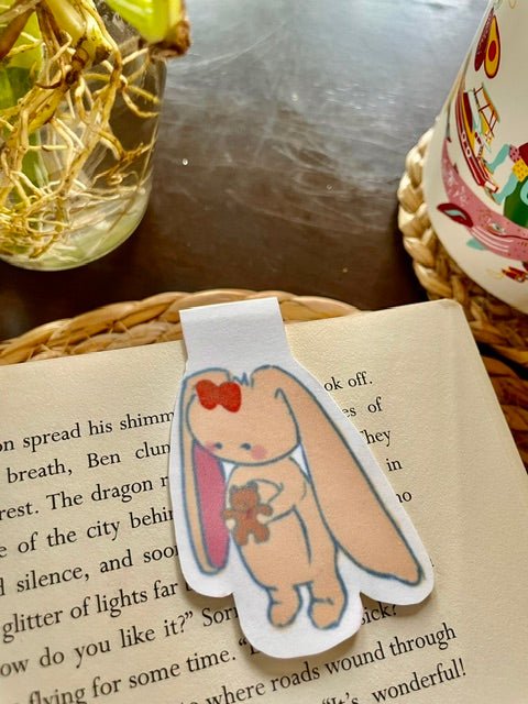 Vintage Bonnie Magnetic Bookmark Set (2-Pack) - Pink Nightlight Studio